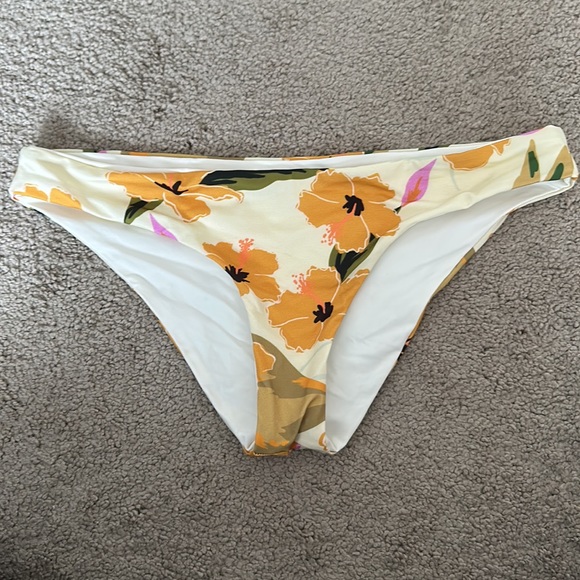 Bikini bottom bundle - Picture 8 of 9